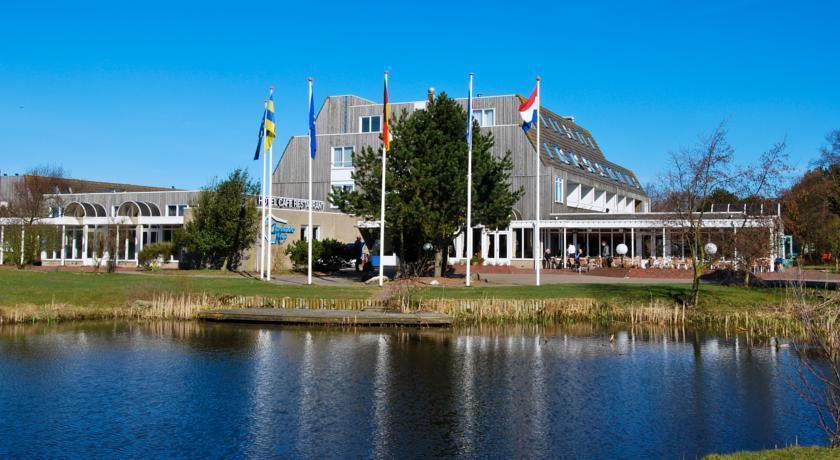 Zeeduin, Met Zonnig Terras - Volledige Keuken- Resort Amelander Kaap, Incl Verwarmd Hotel-Zwembad Nabij Dorp, Duinen En Strand Hollum  Habitación foto